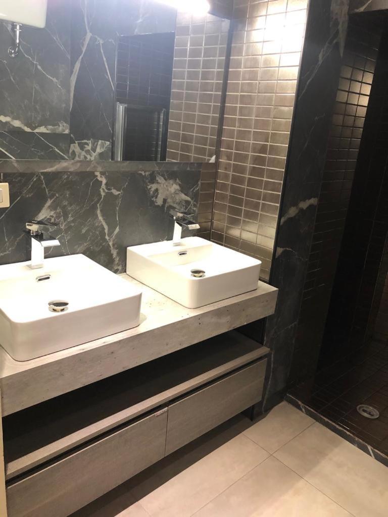 סלרנו Bross Apartament מראה חיצוני תמונה